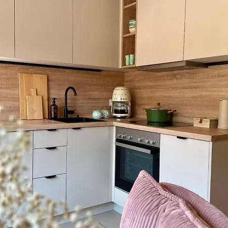 Schwarzer Spatz Vacation Apartamento Rotta